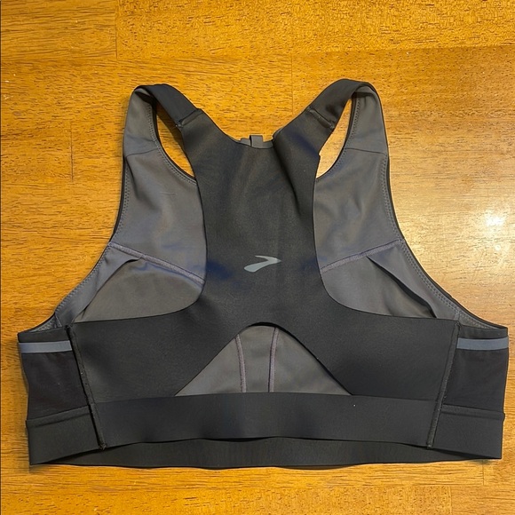 Brooks Drive 3 Pocket Sport Bra 38A/B Running Bra (Black) - Picture 2 of 9